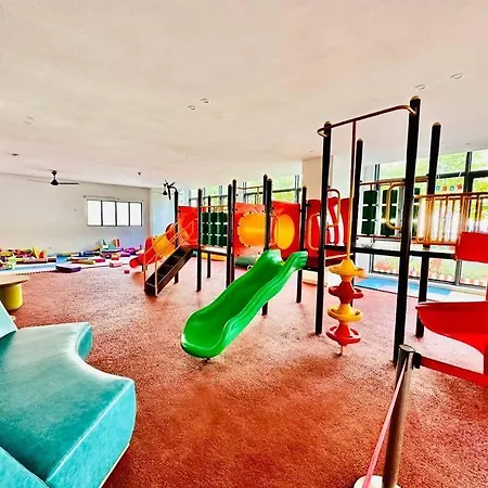 R&F Classic Design Suites @35F 3Br 11Pax Johor Bahru Exterior photo