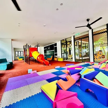 R&F Classic Design Suites @35F 3Br 11Pax Johor Bahru Exterior photo