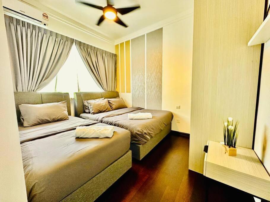 R&f Classic Design @35f 3br 11pax Apartment *